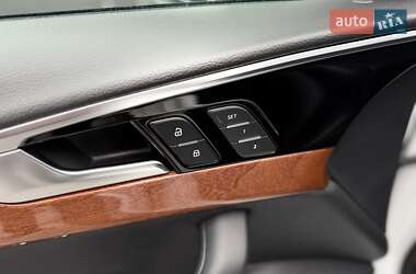 Седан Audi A4 2021 в 
