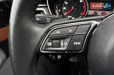 Седан Audi A4 2021 в 