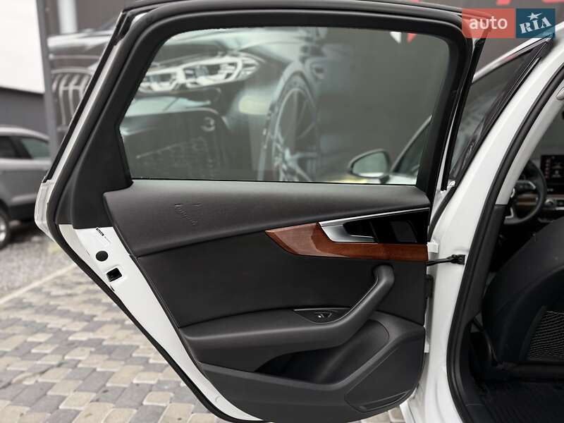 Седан Audi A4 2021 в Львові