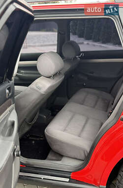 Універсал Audi A4 2000 в 