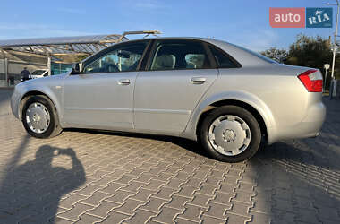 Седан Audi A4 2004 в 