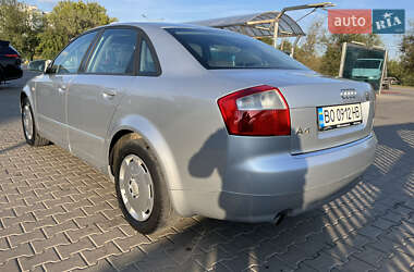 Седан Audi A4 2004 в 