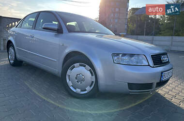 Седан Audi A4 2004 в 