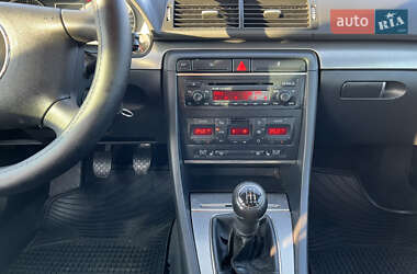 Седан Audi A4 2004 в 