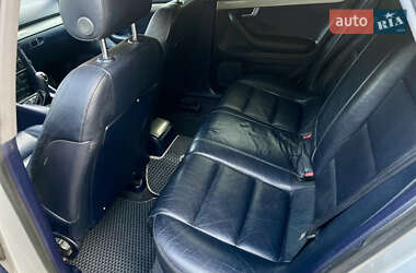 Седан Audi A4 2001 в 