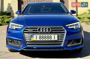 Универсал Audi A4 2016 в 