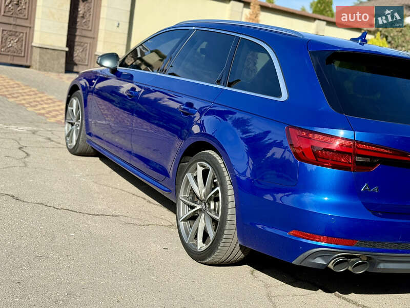 Универсал Audi A4 2016 в Днепре