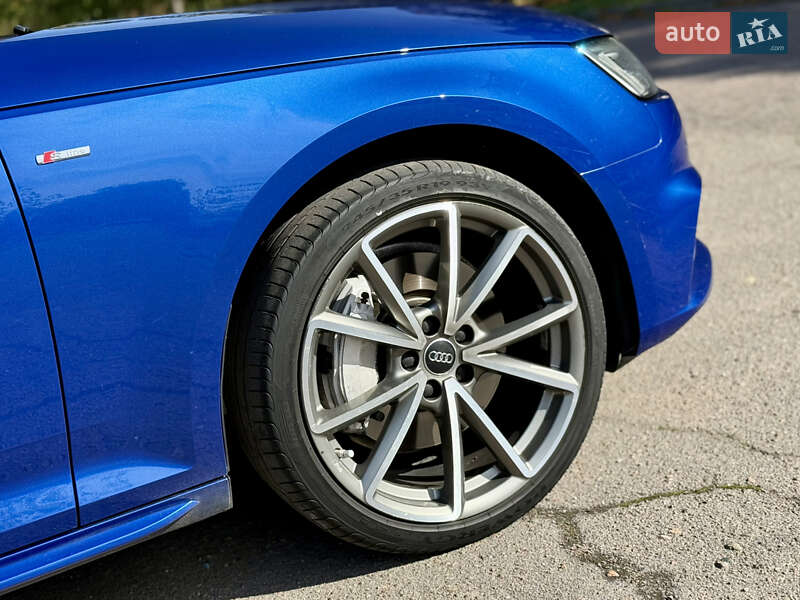 Универсал Audi A4 2016 в Днепре