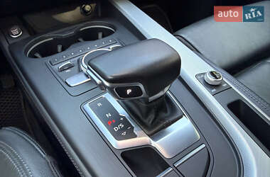 Универсал Audi A4 2016 в 