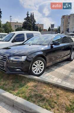 Универсал Audi A4 2013 в 