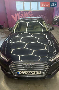 Седан Audi A4 2017 в 