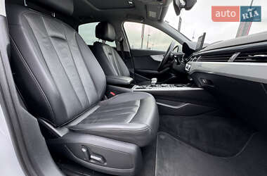 Седан Audi A4 2017 в 