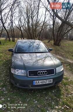 Седан Audi A4 2001 в 
