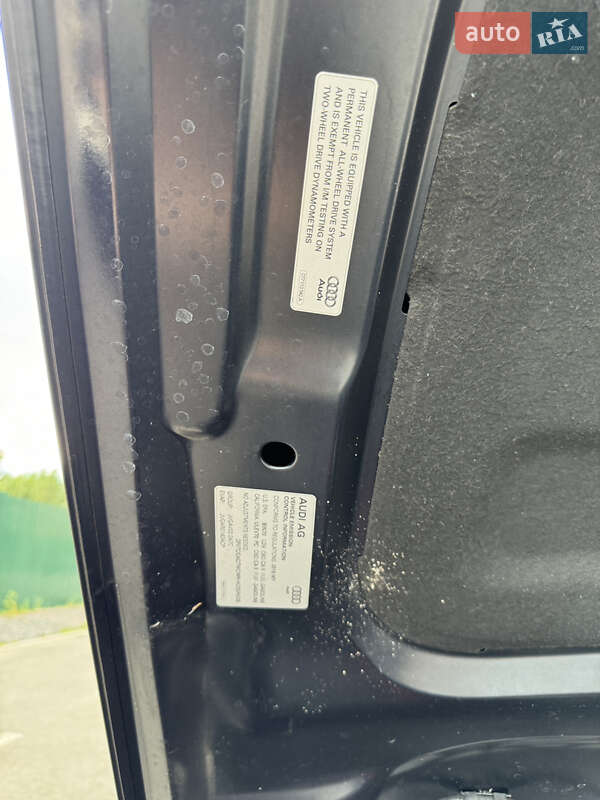 Седан Audi A4 2018 в Киеве