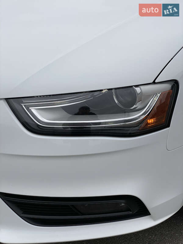 Седан Audi A4 2013 в Києві