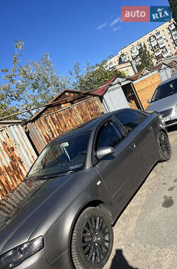 Седан Audi A4 2005 в 