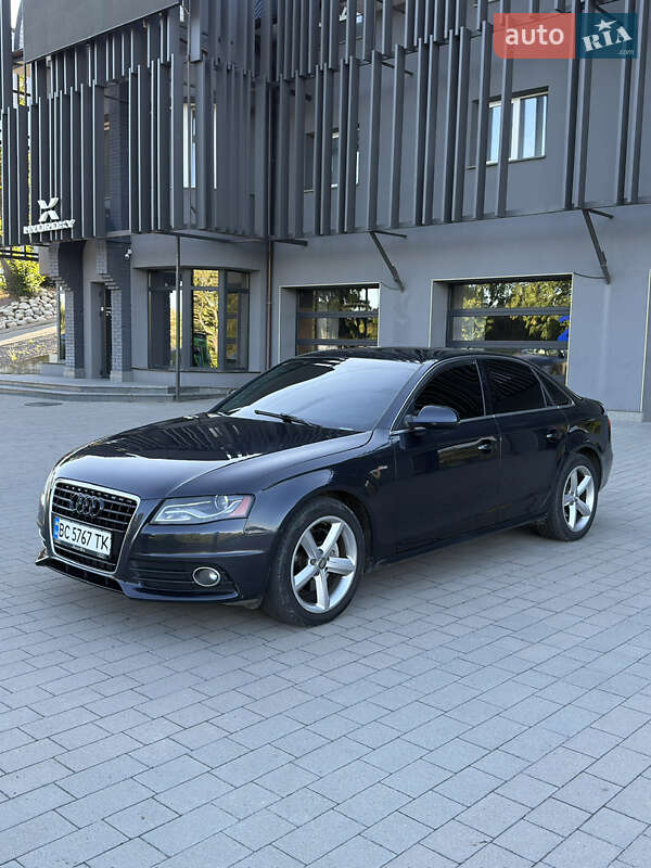 Седан Audi A4 2012 в 
