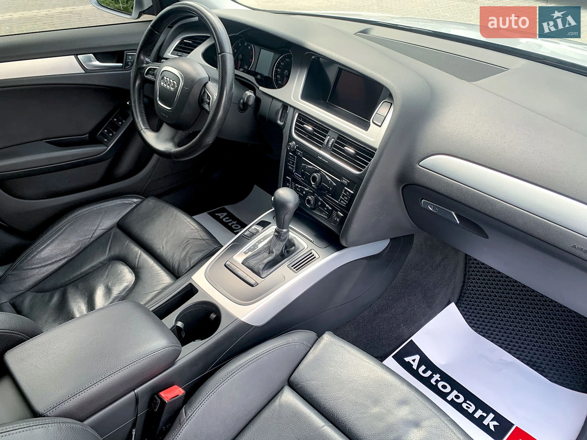 2010 Audi A4 - мініатюра 4
