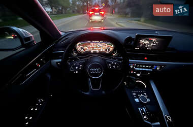 Седан Audi A4 2018 в 