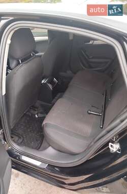 Седан Audi A4 2009 в 