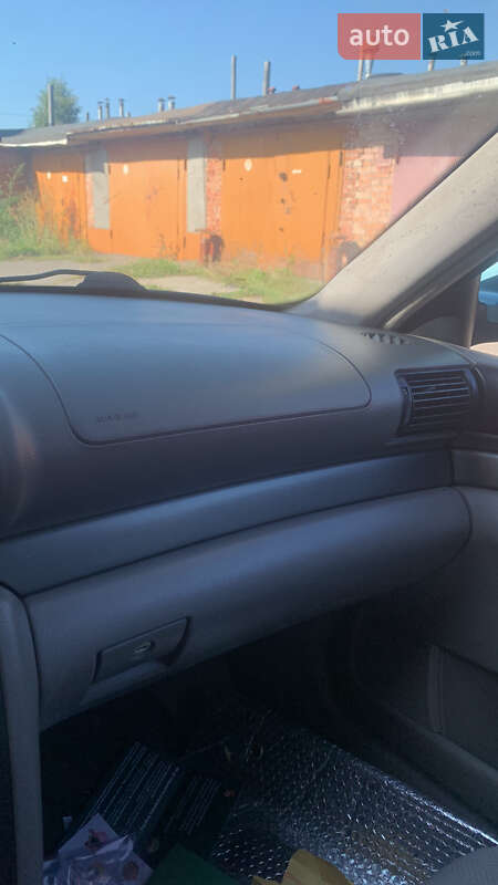 Седан Audi A4 1998 в Хмельницком