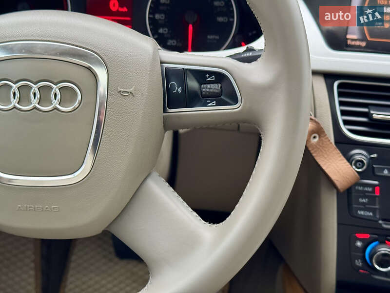Седан Audi A4 2010 в Киеве