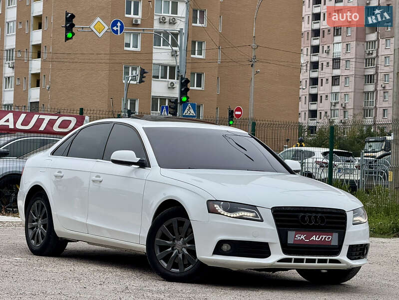 Седан Audi A4 2010 в Киеве
