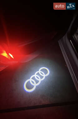 Седан Audi A4 2014 в 