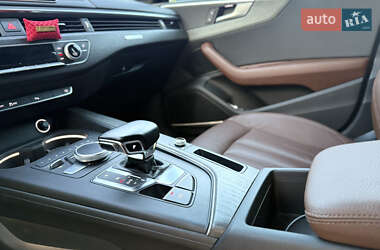 Седан Audi A4 2016 в 