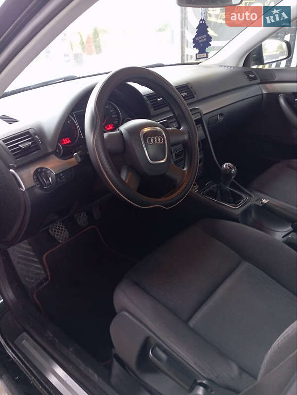 Седан Audi A4 2007 в Липовце