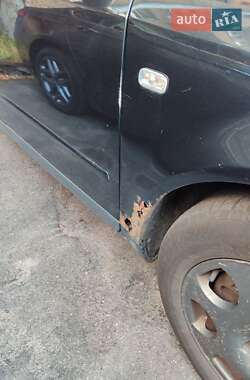 Седан Audi A4 2004 в 
