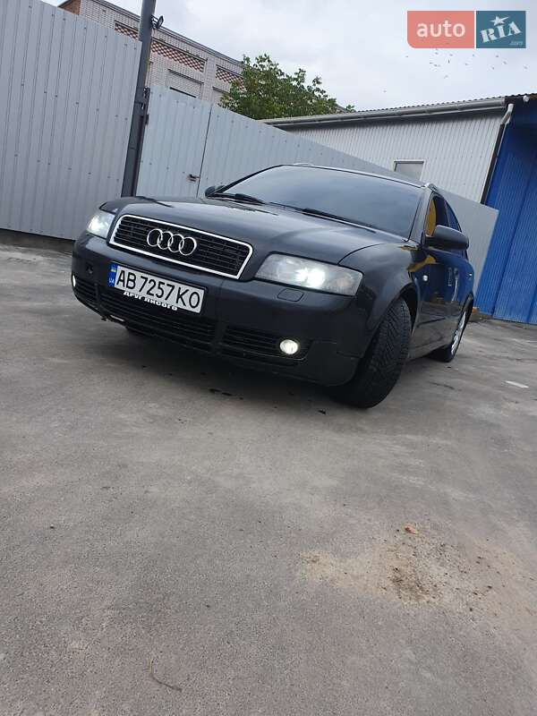 Универсал Audi A4 2003 в 