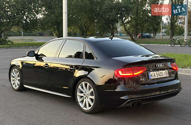 Седан Audi A4 2013 в 