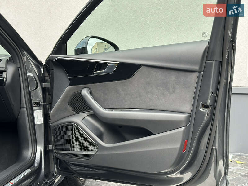 Универсал Audi A4 2022 в Ровно