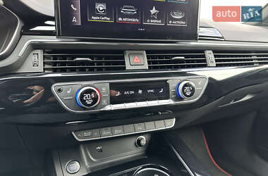 Универсал Audi A4 2022 в 