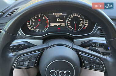 Седан Audi A4 2018 в 