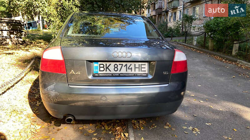 Седан Audi A4 2001 в Киеве