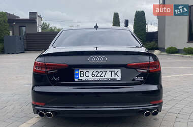 Седан Audi A4 2016 в 