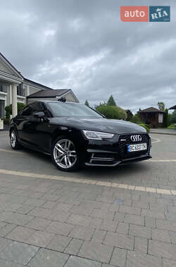 Седан Audi A4 2016 в 