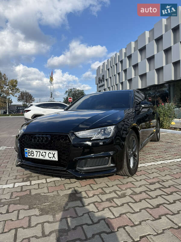 Седан Audi A4 2016 в 