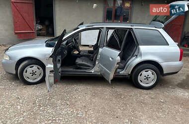 Универсал Audi A4 1998 в 