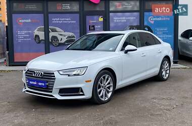 Седан Audi A4 2018 в Виннице