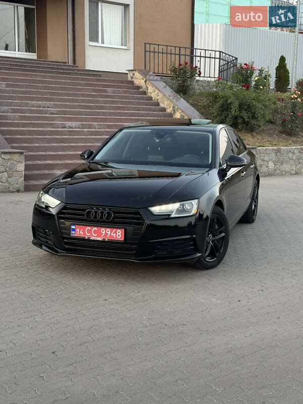 Седан Audi A4 2017 в 
