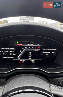 Седан Audi A4 2022 в 
