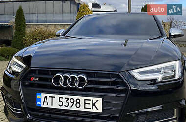 Седан Audi A4 2017 в Киеве