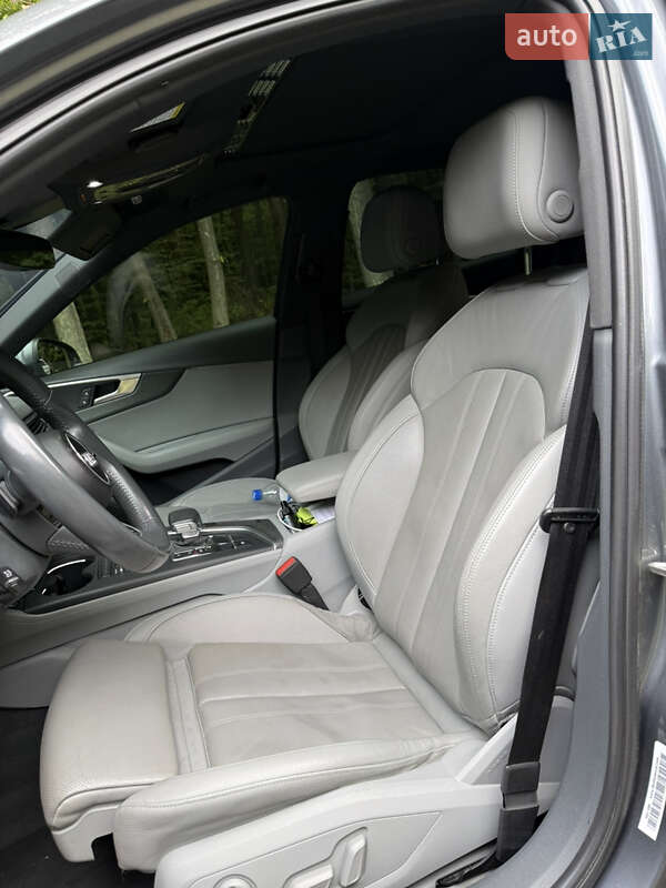 Седан Audi A4 2017 в Луцке