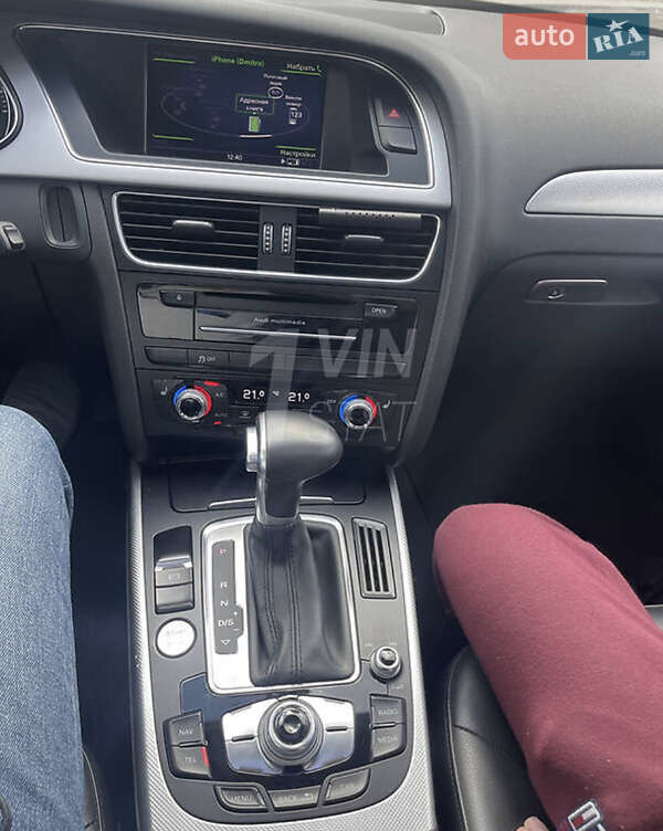 Седан Audi A4 2015 в Кривом Роге