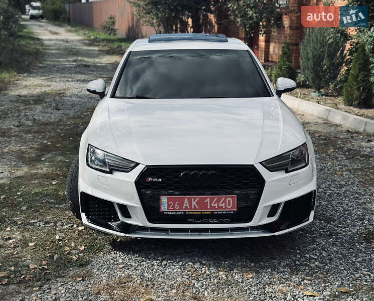 Седан Audi A4 2017 в Полтаві