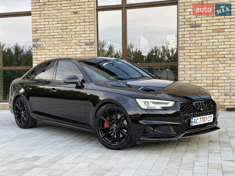 Седан Audi A4 2017 в Луцке