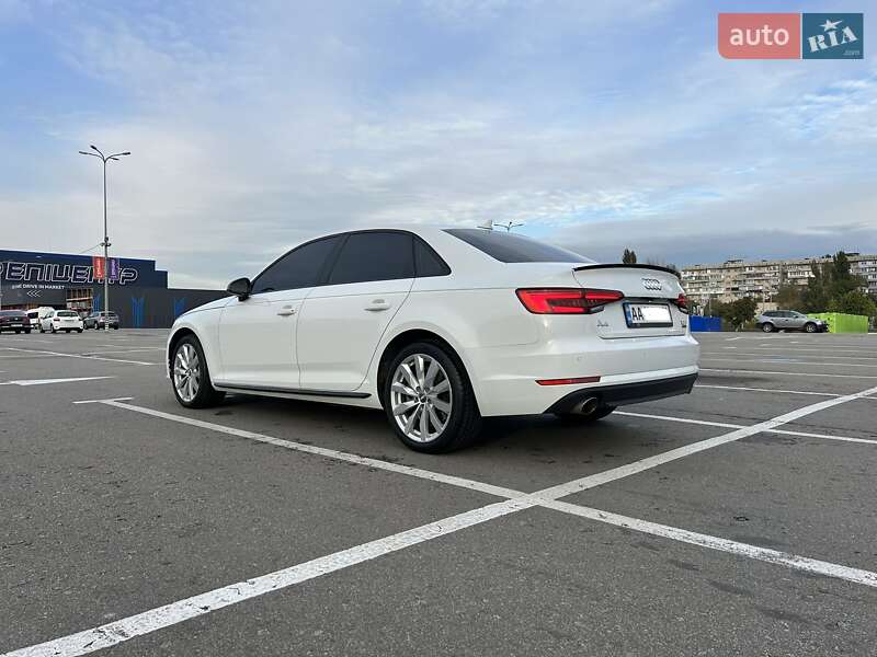 Седан Audi A4 2017 в Киеве